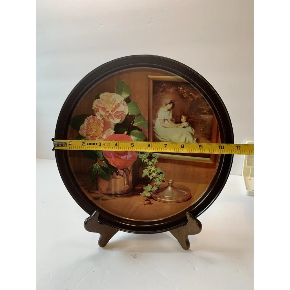 Vintage MCM Round Metal Tray‎ w/ Kitschy Victorian Print 10 3/4